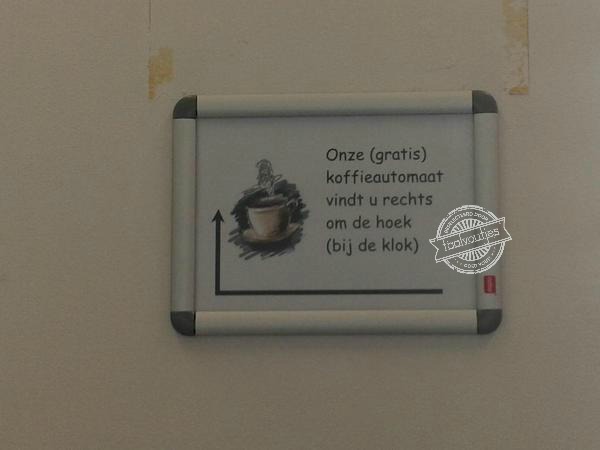 Dat is waar je duim links zit