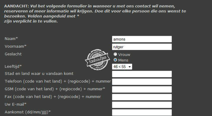 Vrouwen zijn volgens veel mannen vreemde schepsels, maar om ze nou helemaal uit te sluiten van het menselijk ras? 