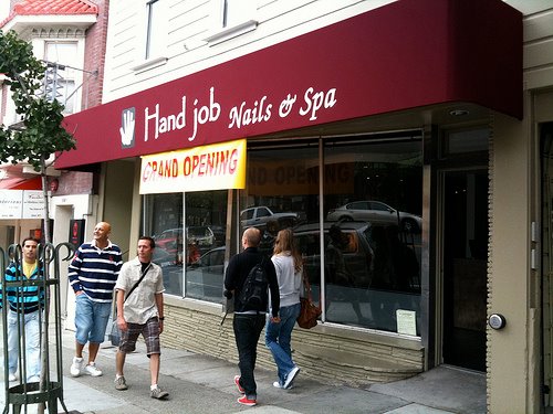 Vermoedelijk bestaat de klantenkring voornamelijk uit mannen